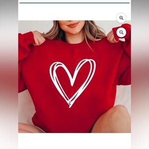 Red Heart Graphic Crewneck Sweatshirt